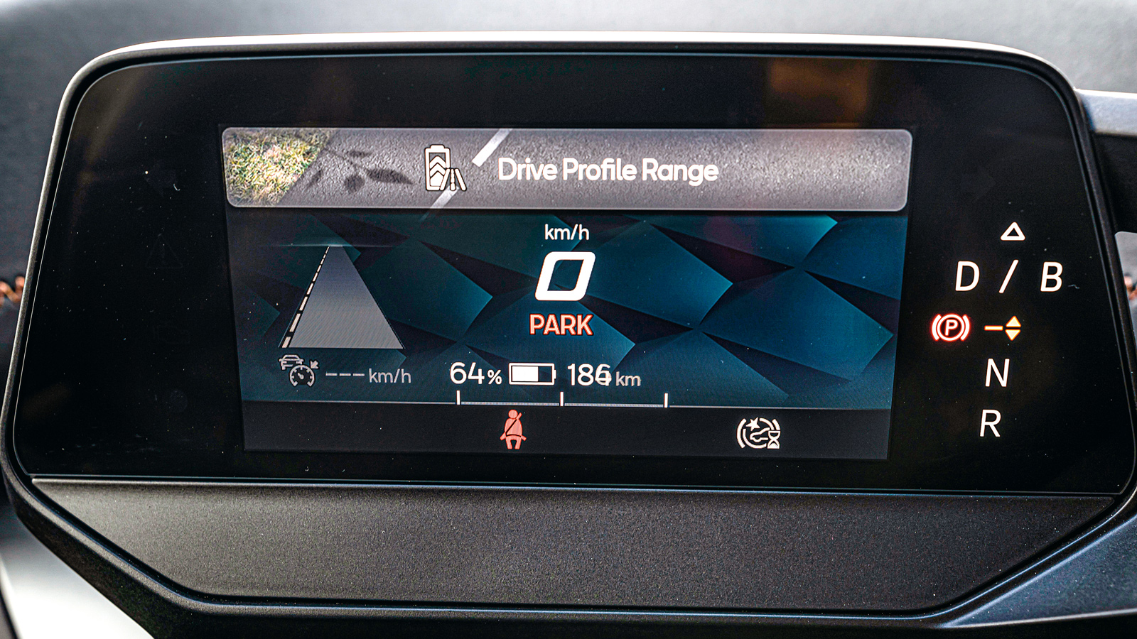 CUPRA Born: Απειλεί το ID.3, με 231 ίππους και 424 χλμ αυτονομία